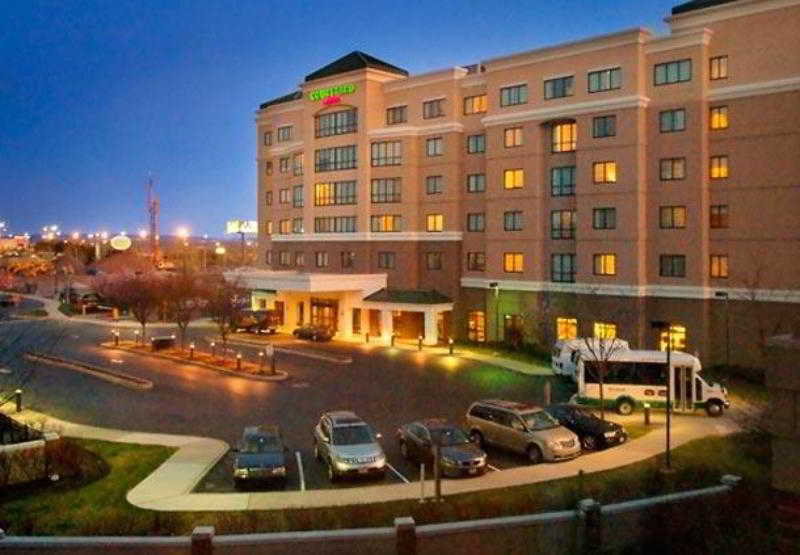 Courtyard By Marriott Newark Elizabeth Hotell Exteriör bild